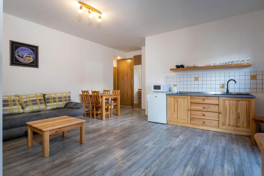 Apartment with Terrace room - Image 2
