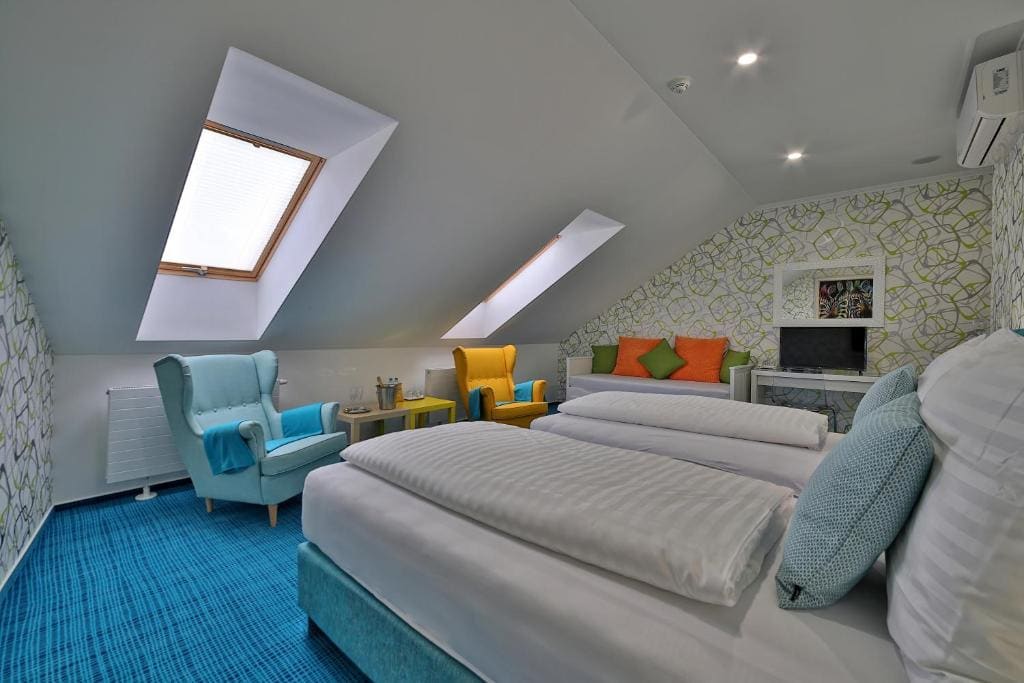 Suite room - Image 2