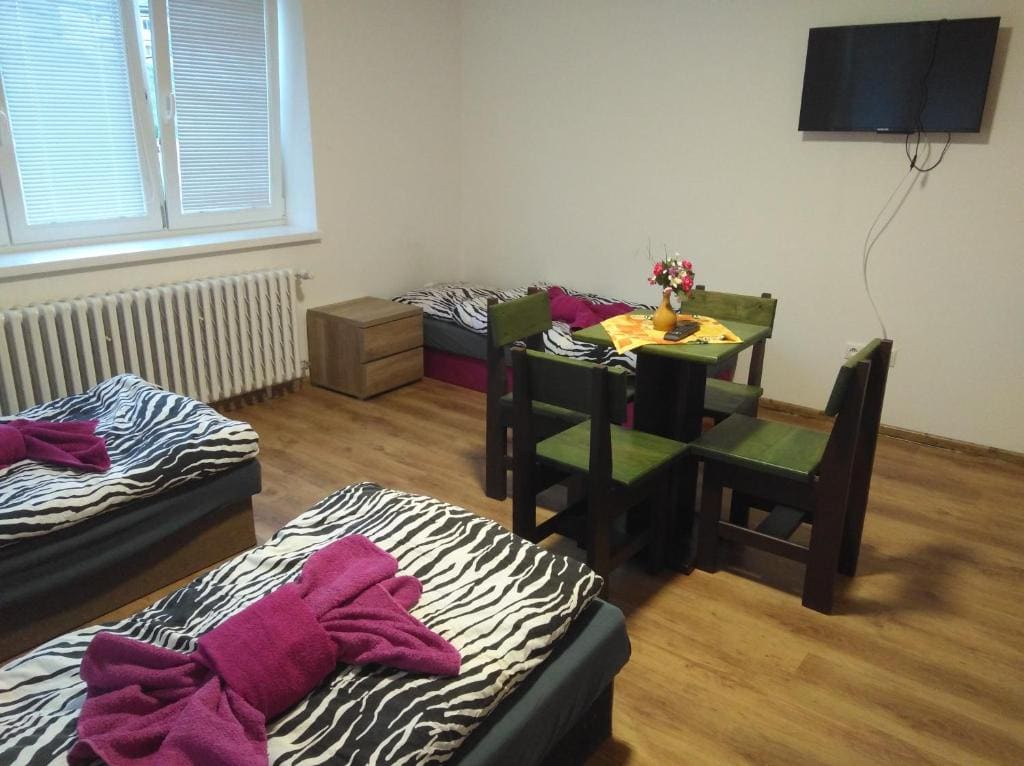Quadruple Room with Bathroom room - Image 1