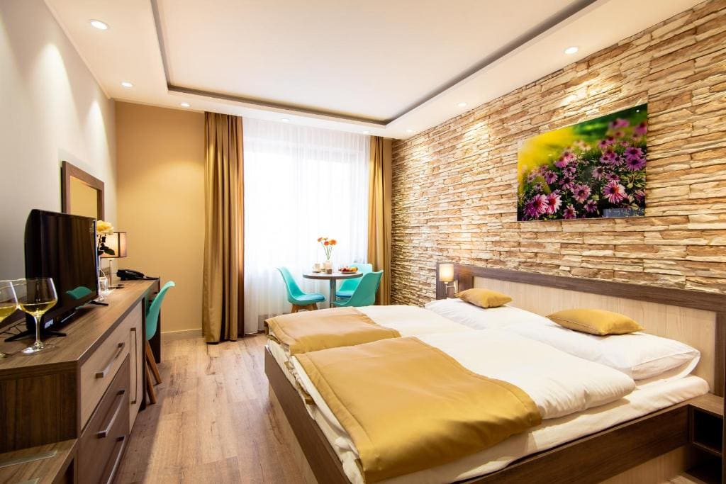 Deluxe Double Room room - Image 2