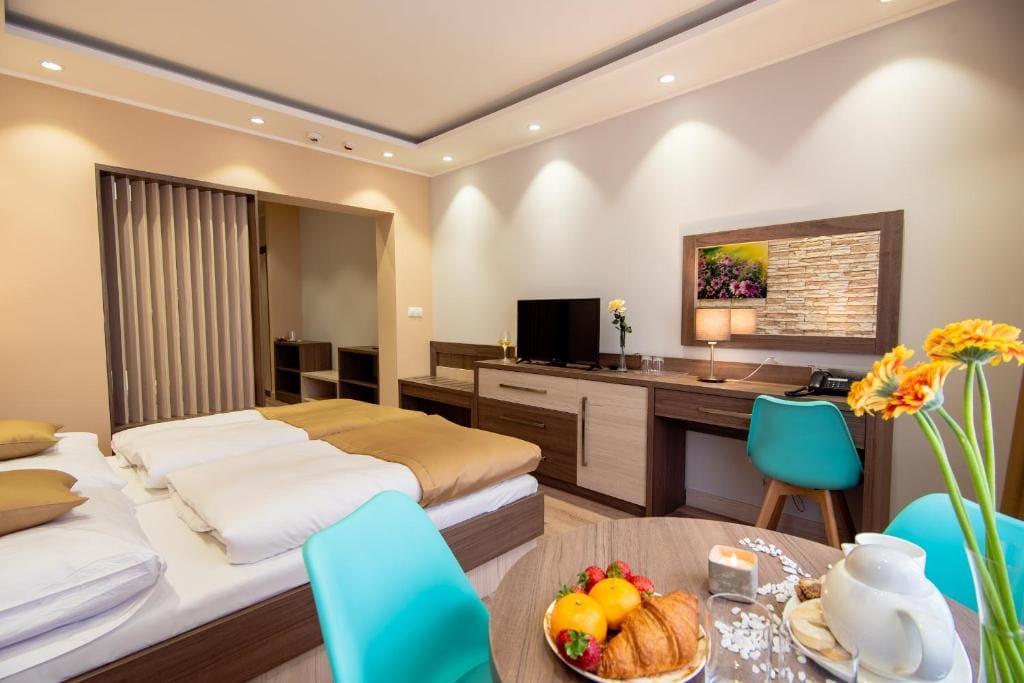 Suite room - Image 3