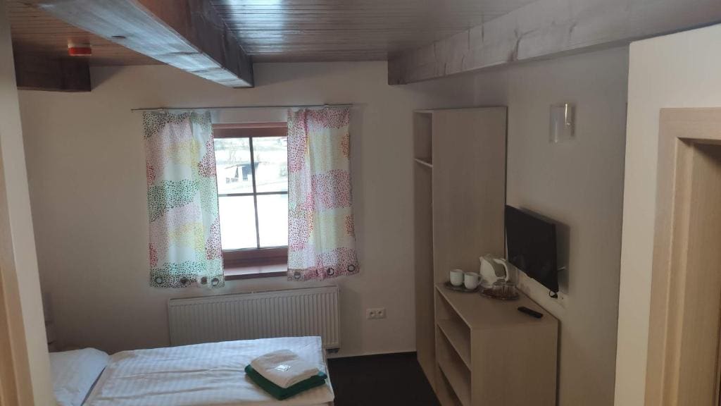 One-Bedroom Apartment room - Image 3