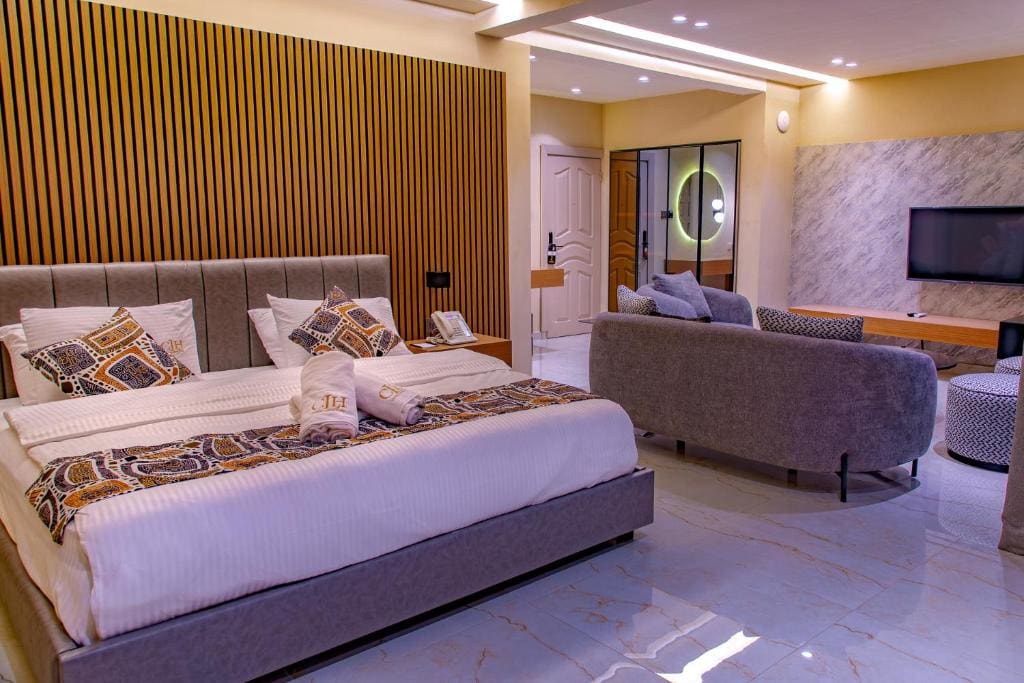 Executive Suite room - Image 2