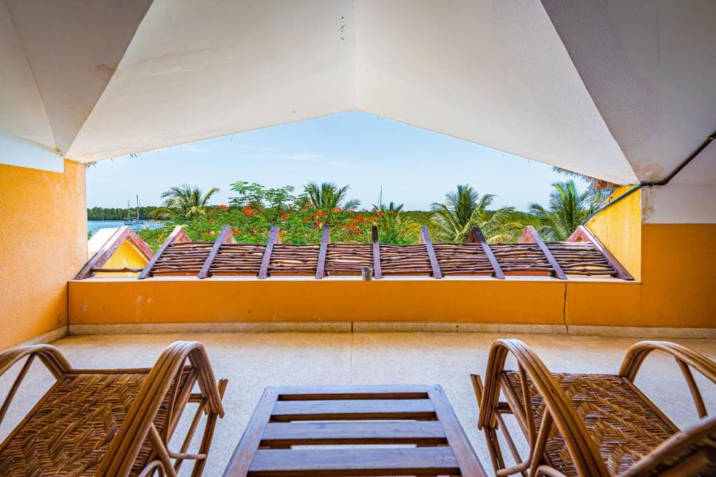 Suite with Garden View room - Image 3