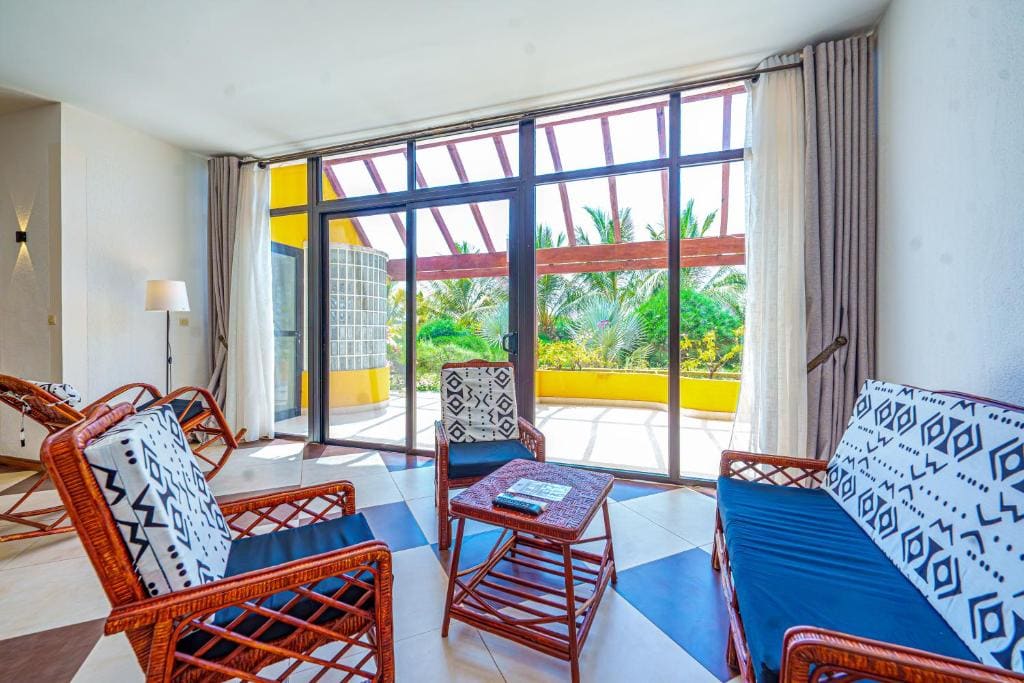 Suite with River View room - Image 3