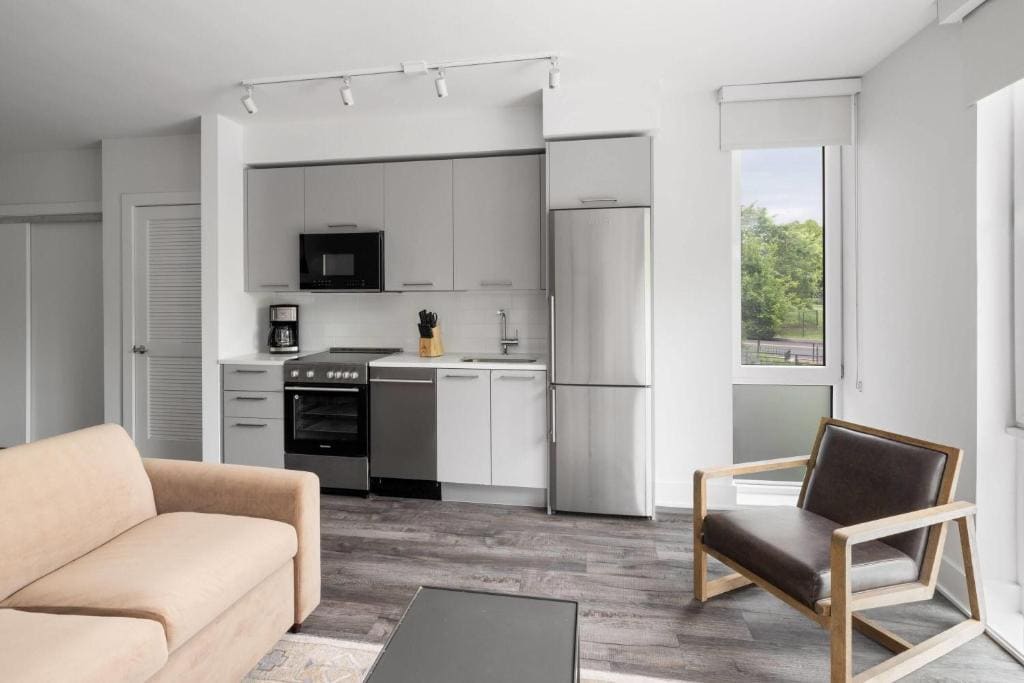 Deluxe Studio Apartment - Non-Smoking room - Image 1