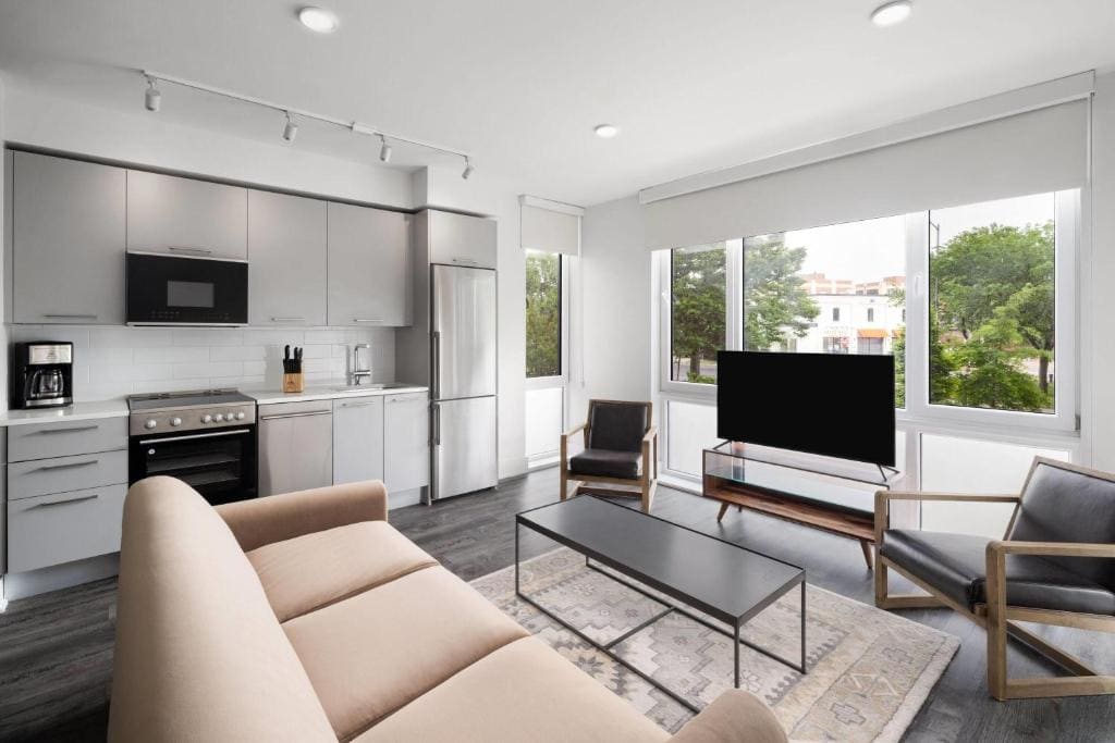 Deluxe Studio Apartment - Non-Smoking room - Image 2