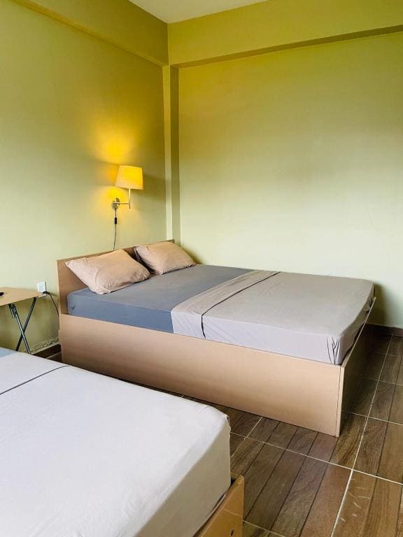Deluxe Quadruple Room room - Image 2