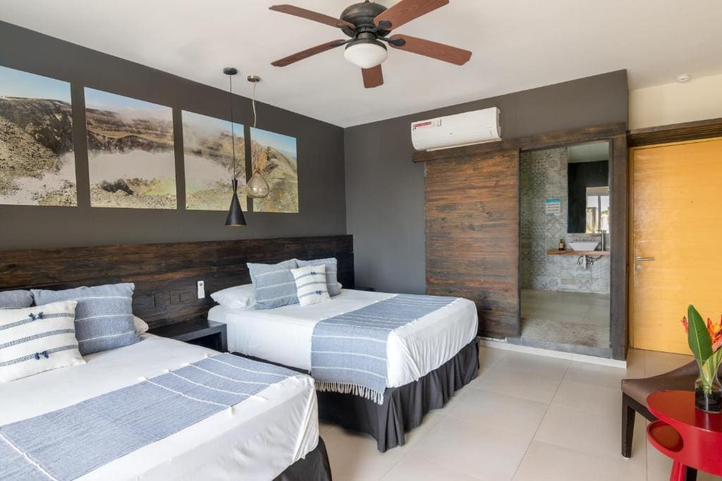 Deluxe Double Room with Two Double Beds room - Image 2