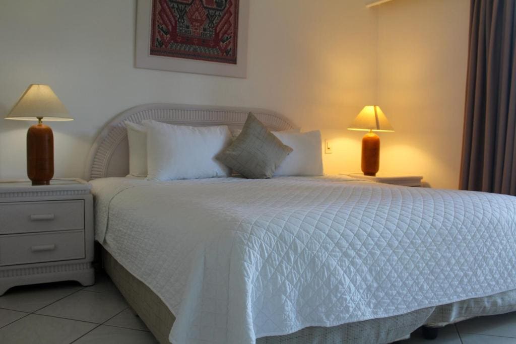 Deluxe Suite with Sea View room - Image 2