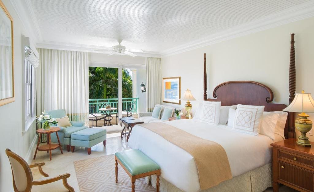 Two-Bedroom Suite - Ocean Front room - Image 2