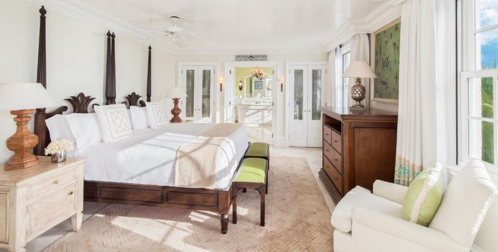 Two-Bedroom Suite - Ocean Front room - Image 1