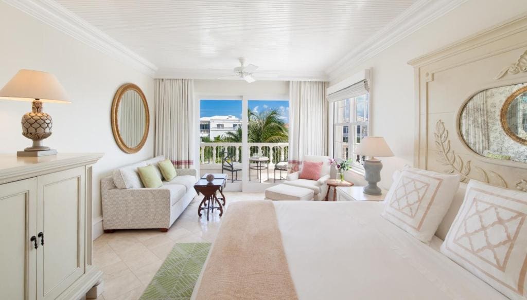 Two-Bedroom Suite with Pool View room - Image 2