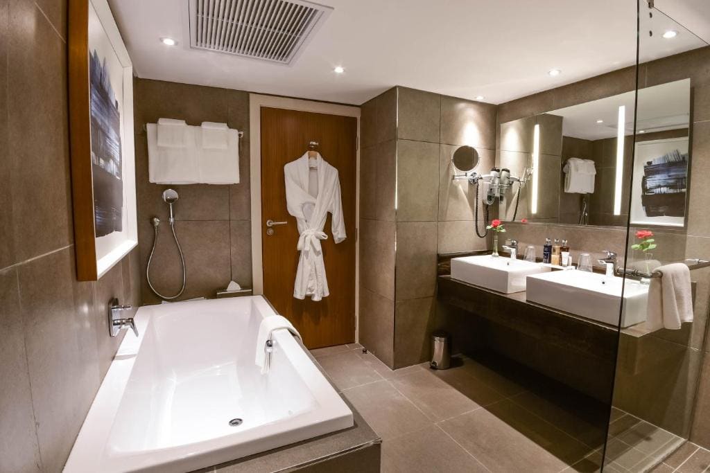 Executive Suite room - Image 2