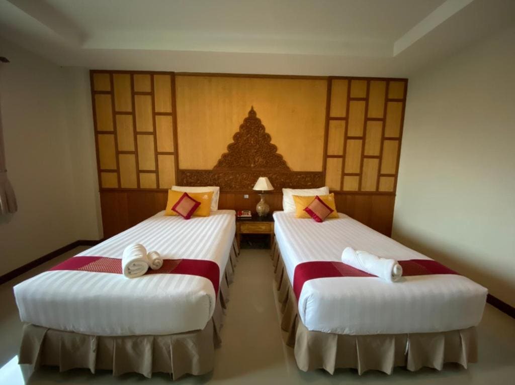 Deluxe Double or Twin Room room - Image 2