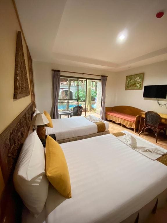 Double or Twin Room with Pool View room - Image 2