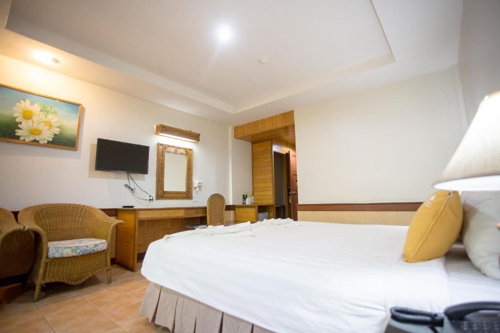 Superior Double or Twin Room room - Image 1