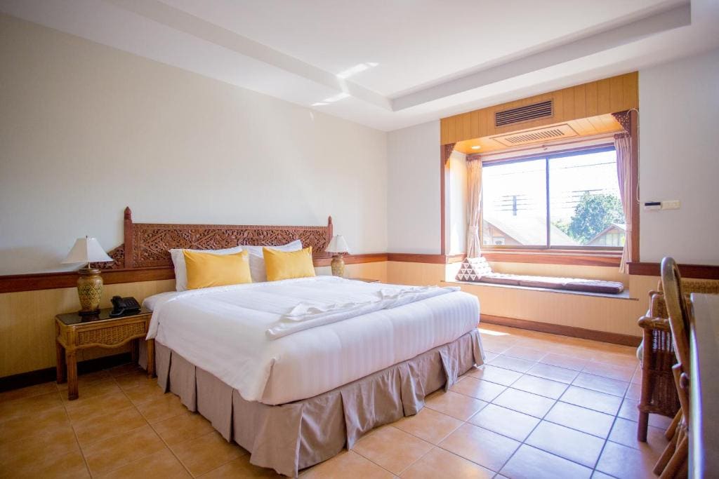 Superior Double or Twin Room room - Image 2