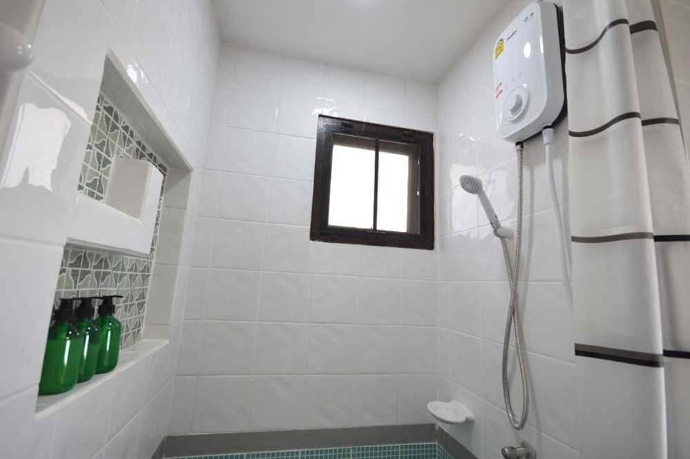 King Room with Balcony room - Image 3