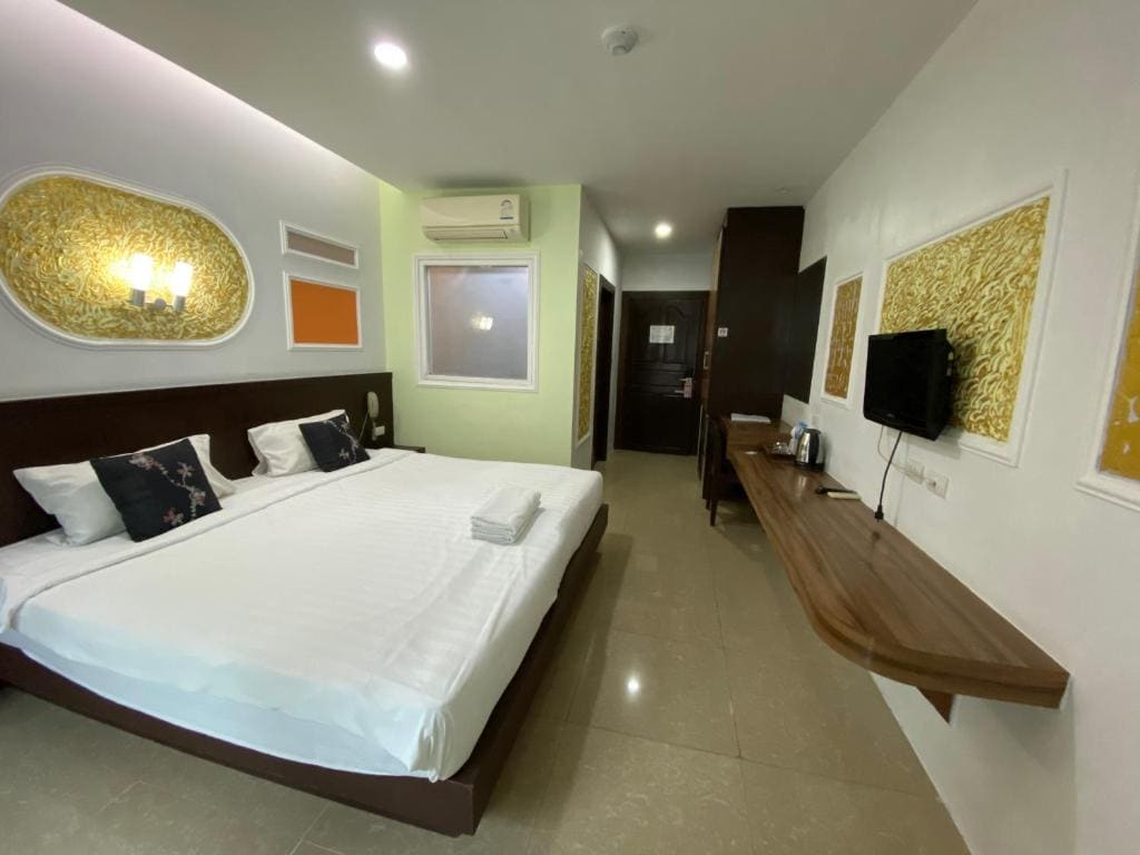 Superior King Room room - Image 1