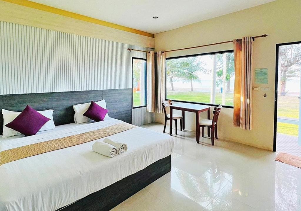 Deluxe Double Room room - Image 2