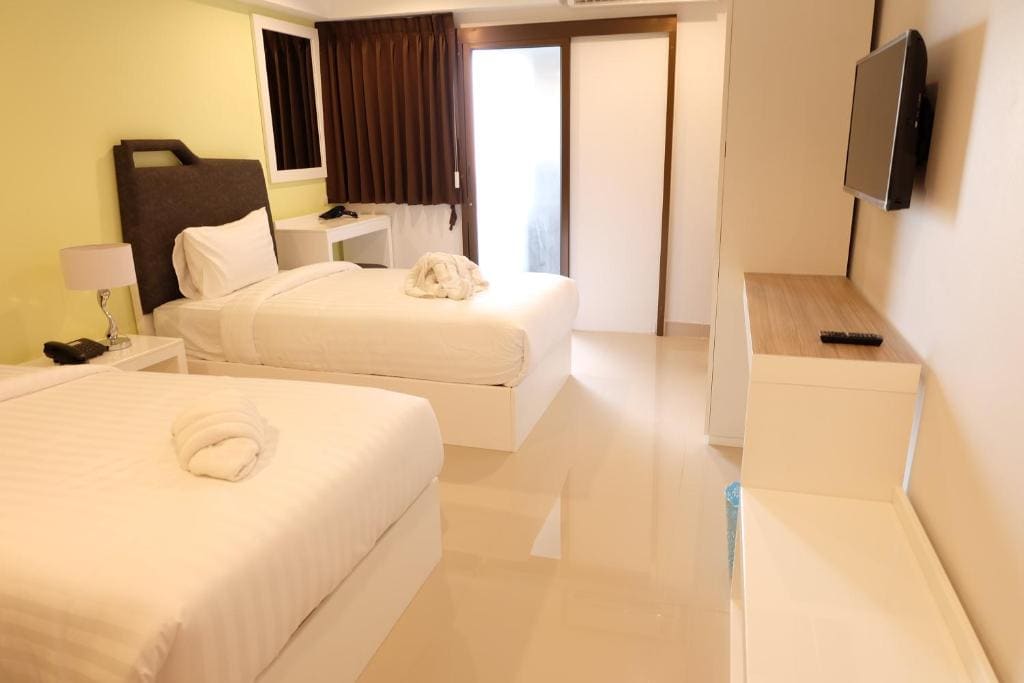 Superior Double Room room - Image 3