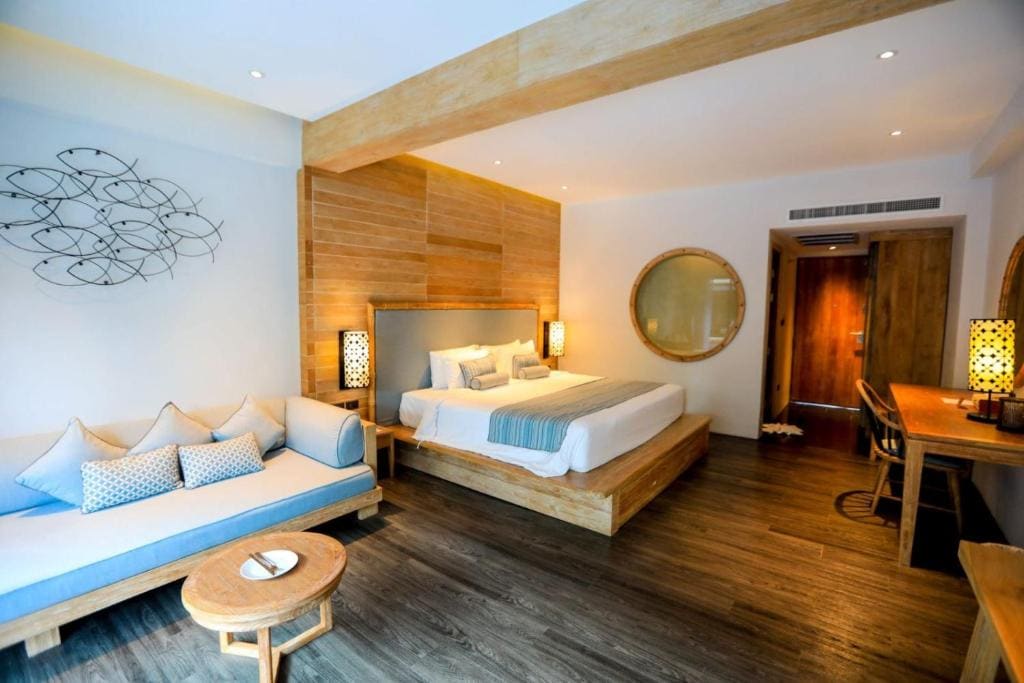 Superior Pool Access Double Room room - Image 2