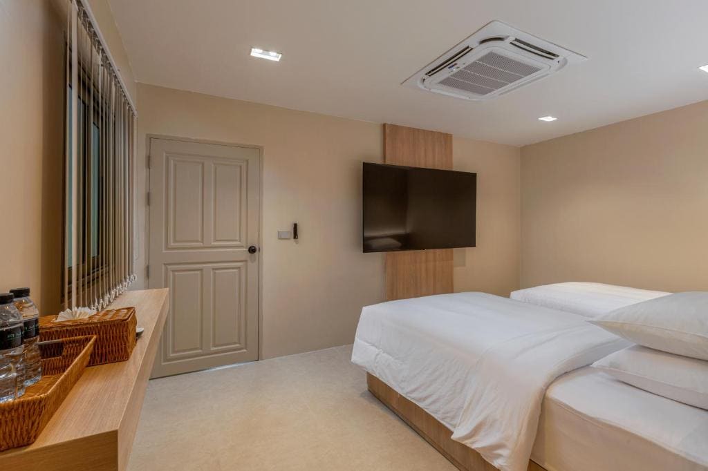 Premier Two Bedroom Seaview Pool Villa room - Image 2