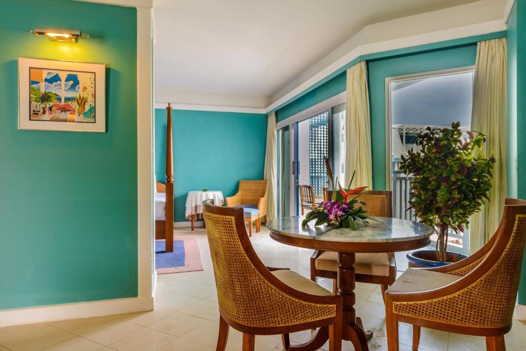 Deluxe Double or Twin Room room - Image 2