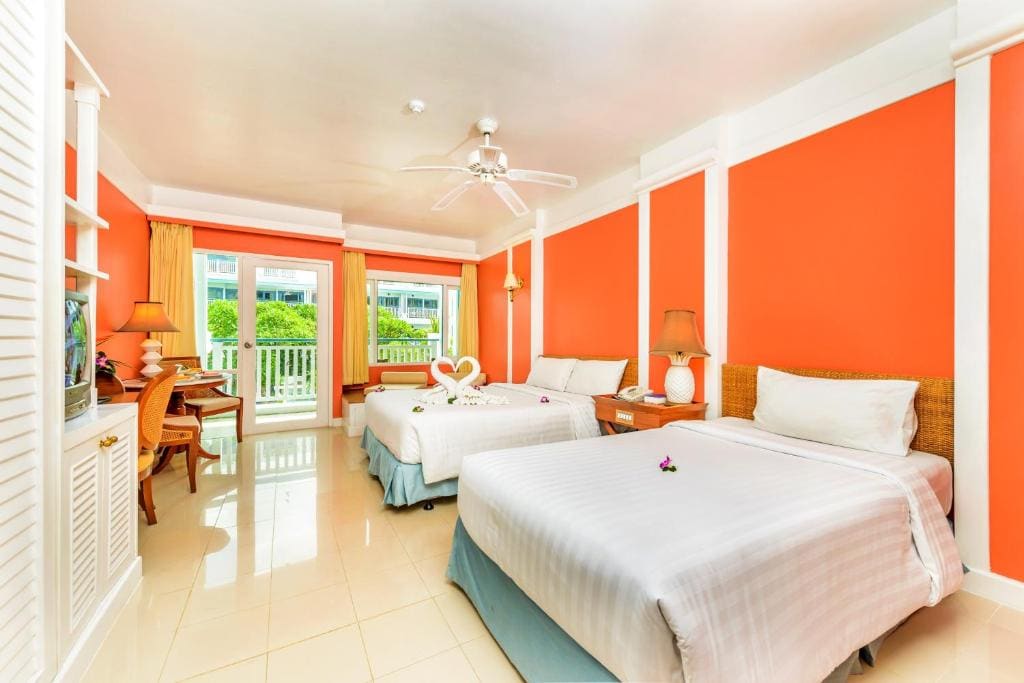 Superior Double or Twin Room room - Image 1