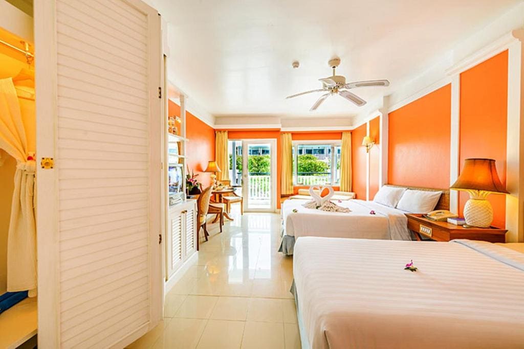 Superior Double or Twin Room room - Image 2