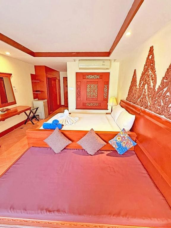 Deluxe Pool View room - Image 2