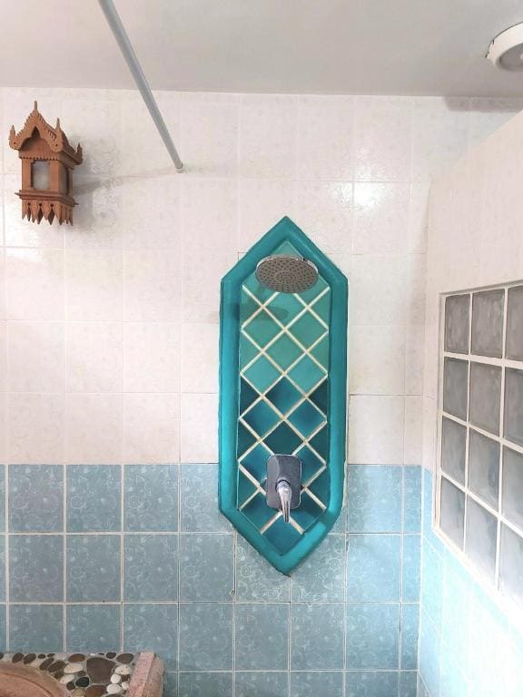 Superior Triple Room room - Image 3