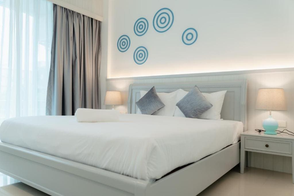 Family Room room - Image 1