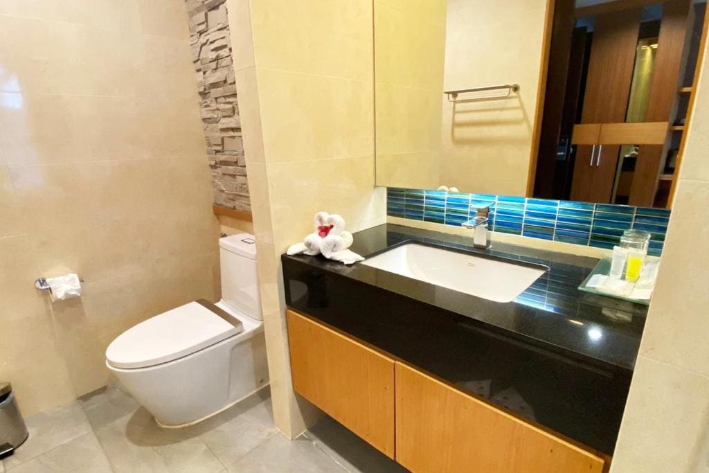 Executive Suite room - Image 3