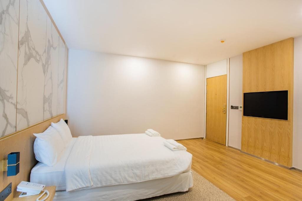 Large Double Room room - Image 3