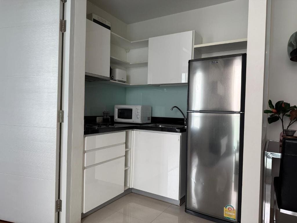 One-Bedroom Suite room - Image 2