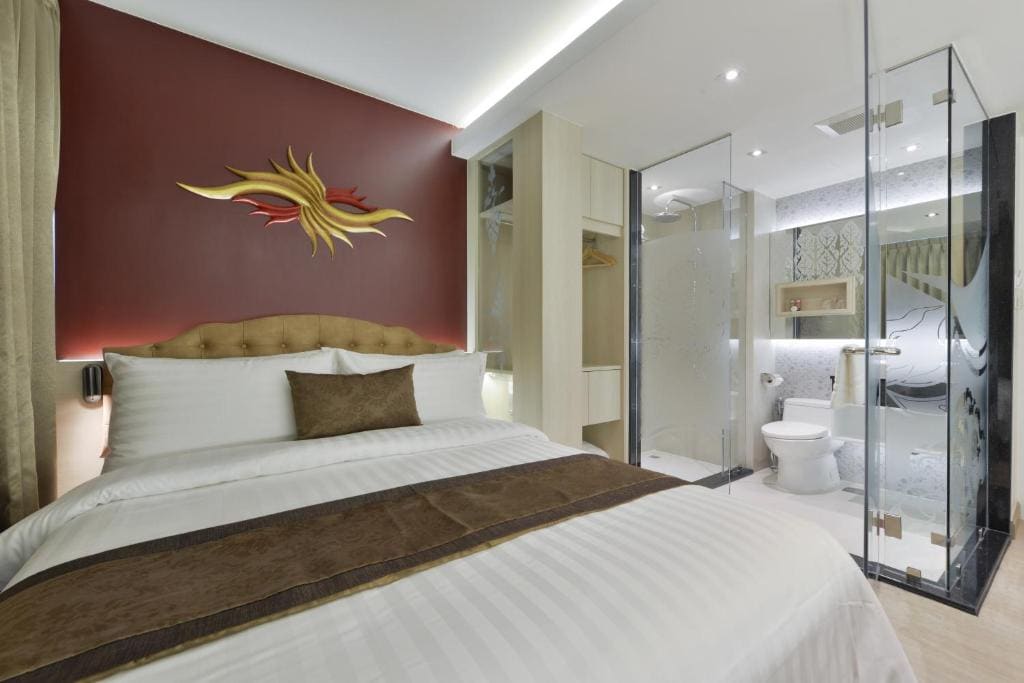 Deluxe Double Room room - Image 3