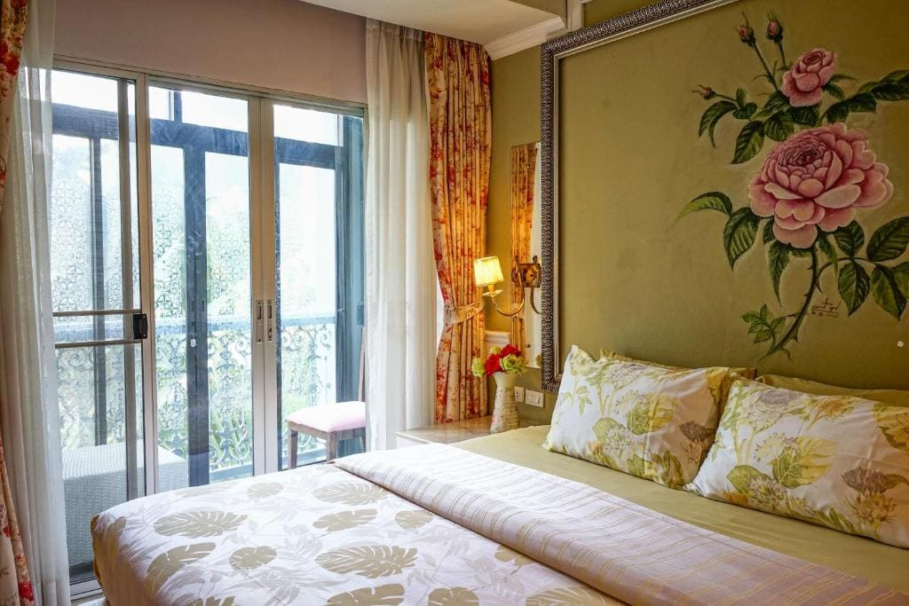 One-Bedroom Suite room - Image 3