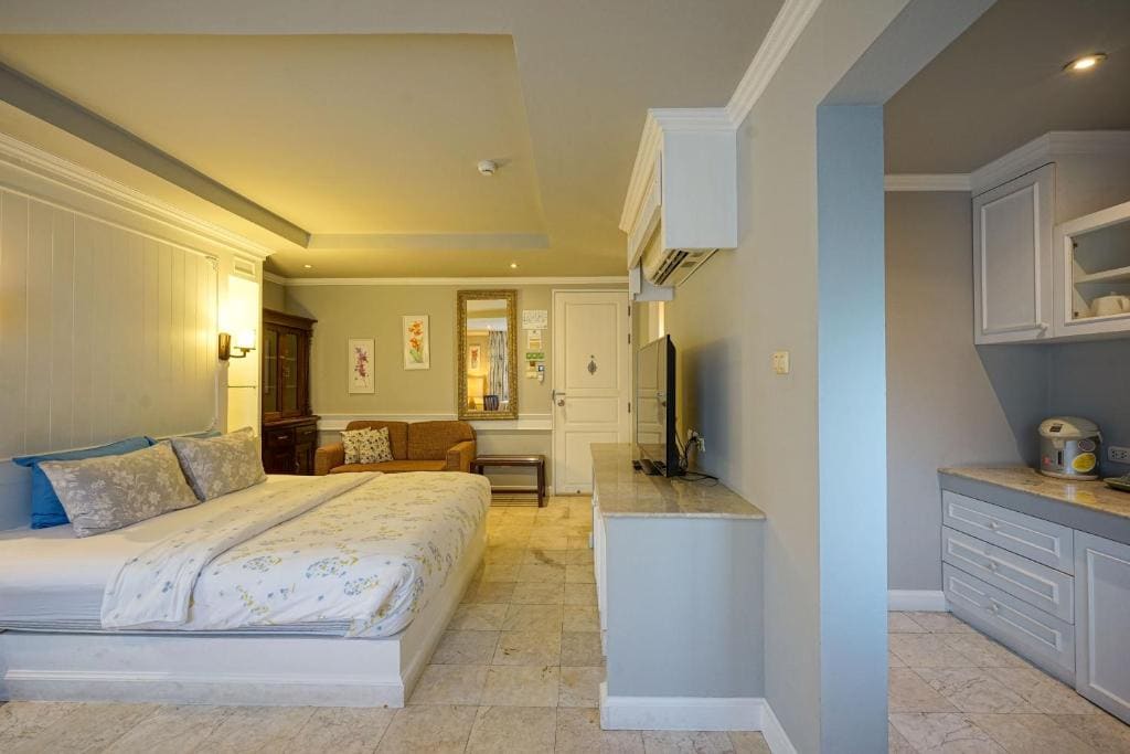 Grand Deluxe Double Room room - Image 2