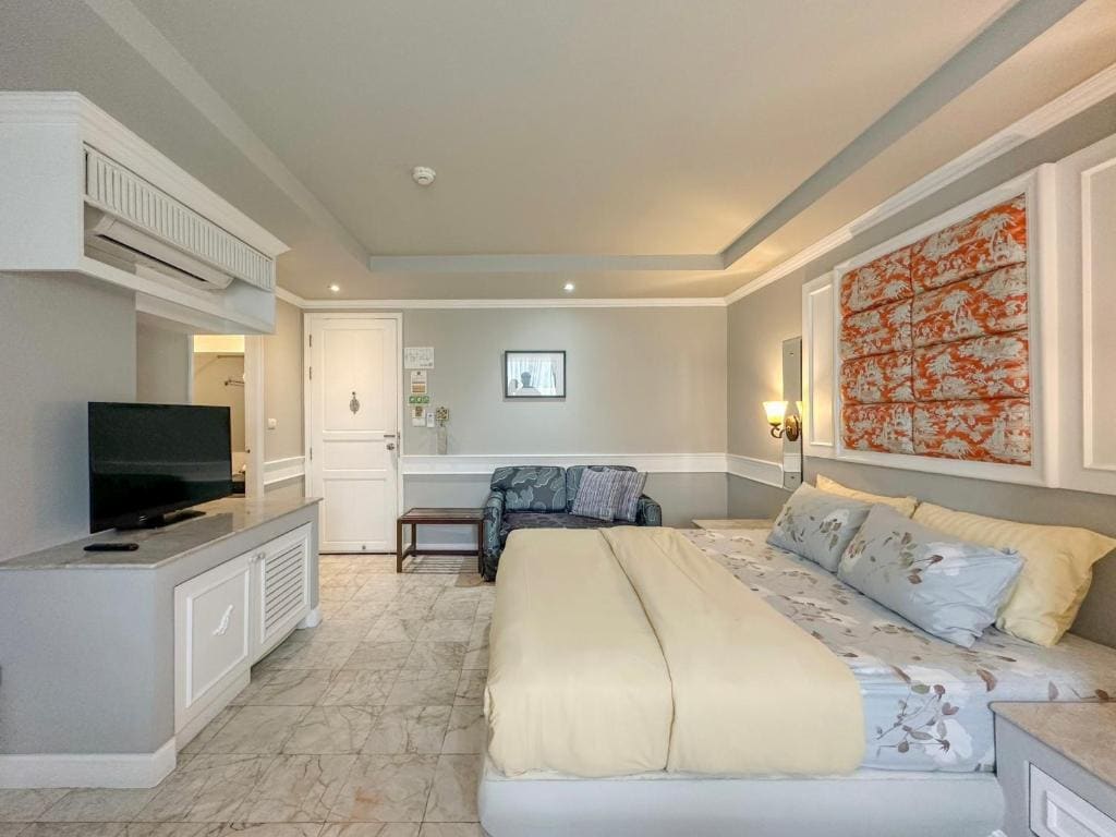 Deluxe Double Room room - Image 3