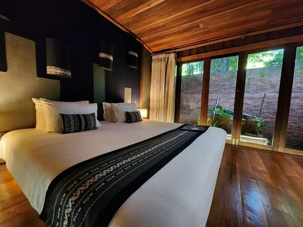 Deluxe Room room - Image 1