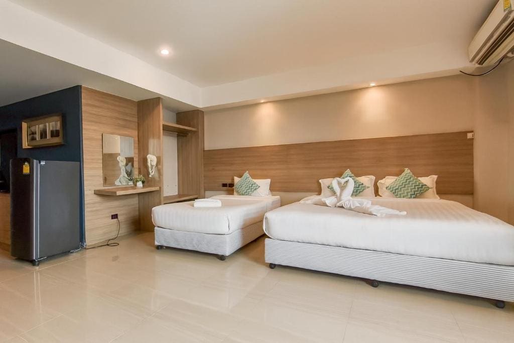 Executive Suite room - Image 1