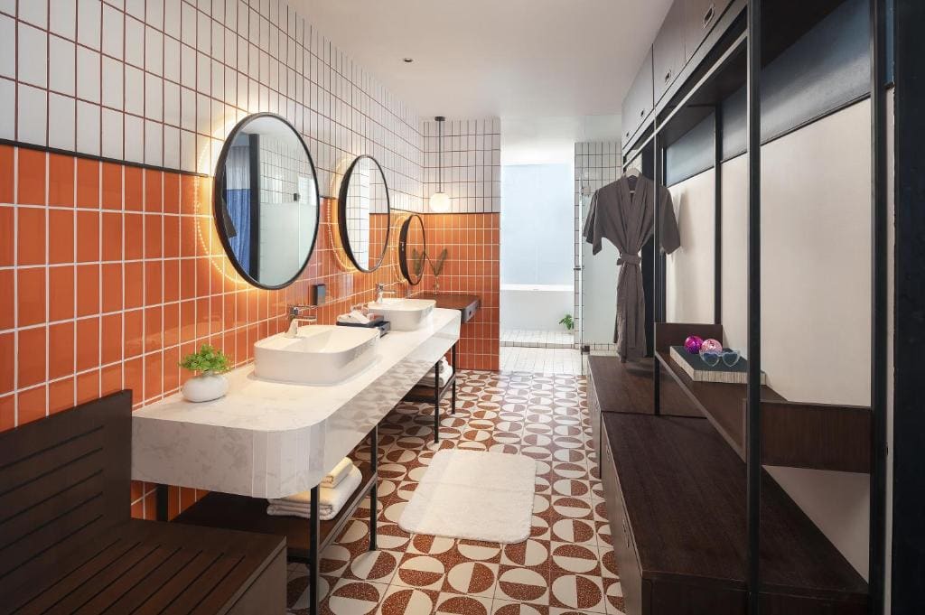 Double Groovy Seaview Suite room - Image 1