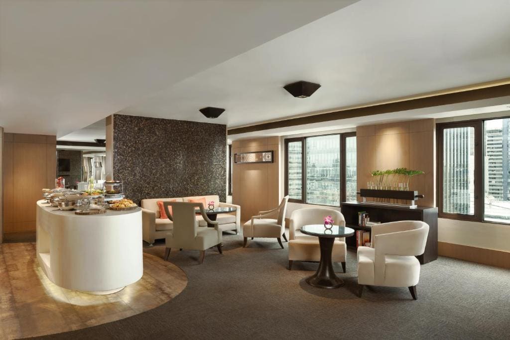 Skyline Suite room - Image 1