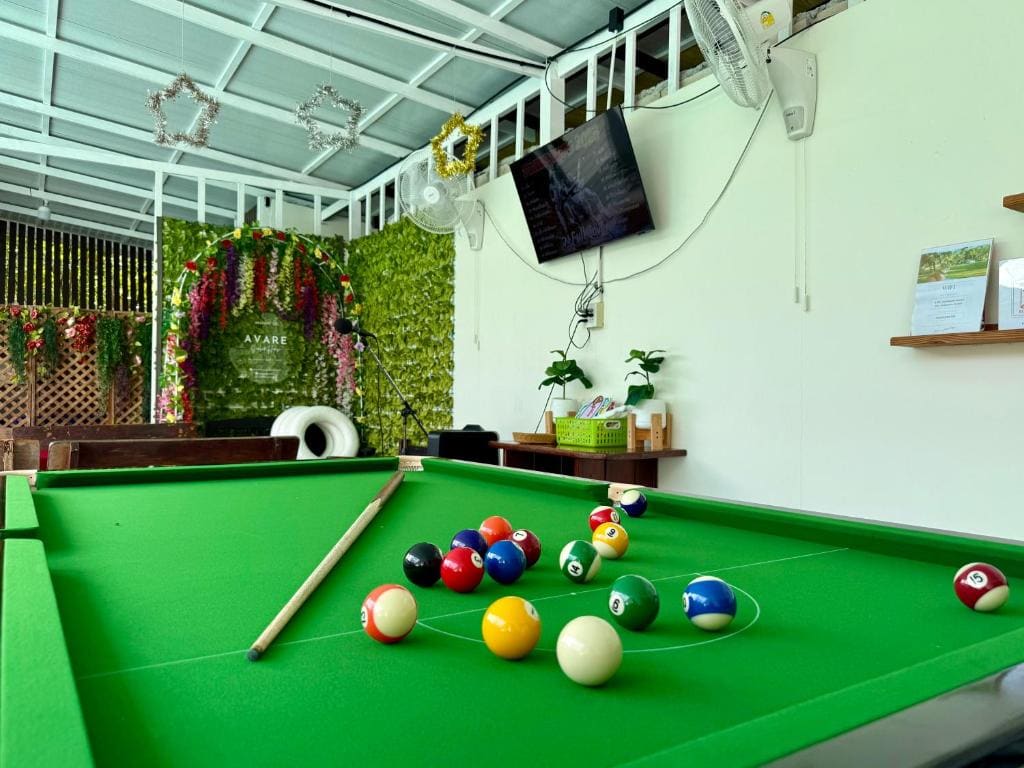 Double Room with Pool View room - Image 2