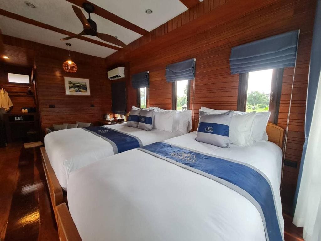 Family Suite with Balcony room - Image 2