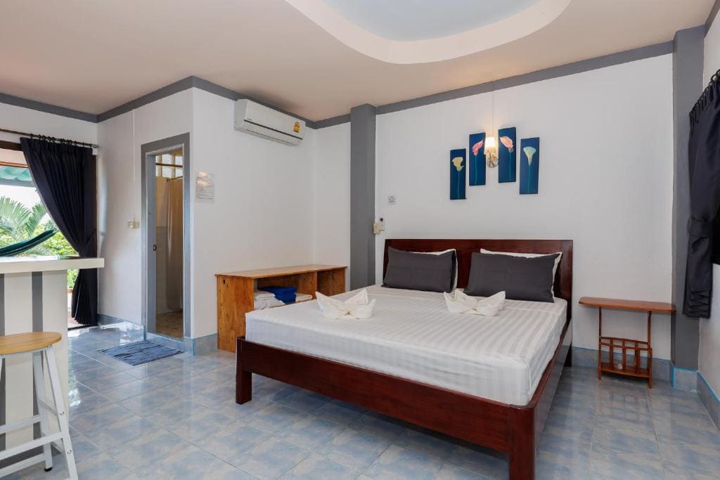 Family Room with Garden View room - Image 1