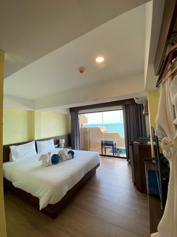Villa with Private Pool room - Image 2