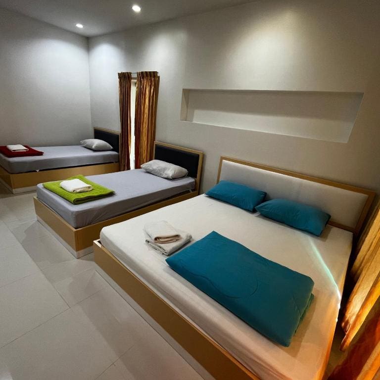 Standard King Room room - Image 3